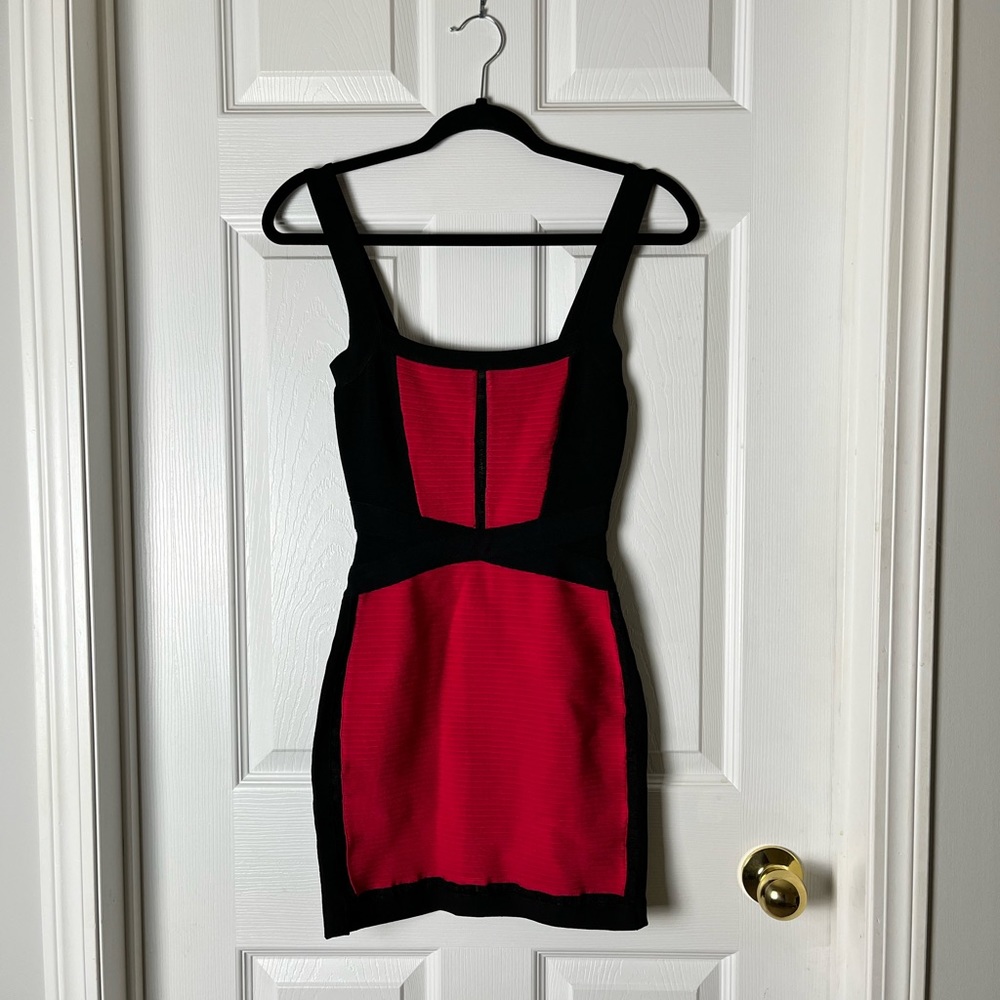 RED & BLACK MARCIANO BODYCON DRESS